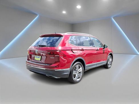 Certified 2020 Volkswagen Tiguan SEL AWD/4WD image 5