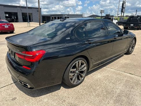 Used 2018 BMW M760i xDrive AWD/4WD image 3