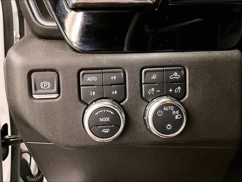 Used 2024 GMC Sierra 1500 SLE w/ Preferred Package AWD/4WD image 38