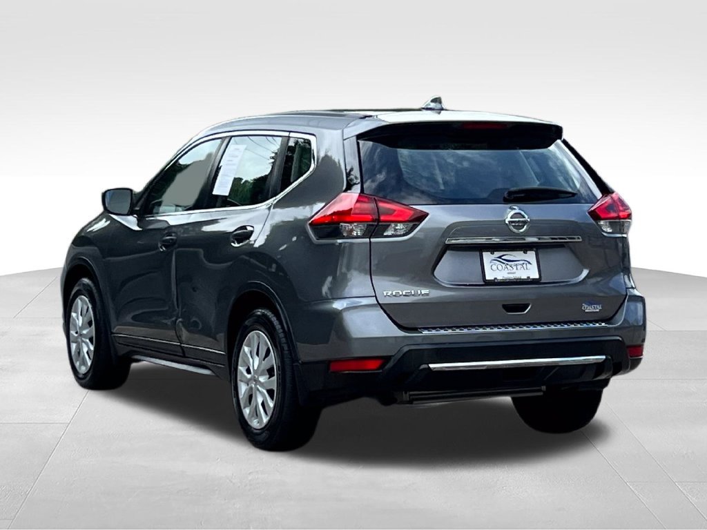 Used 2017 Nissan Rogue S FWD image 12
