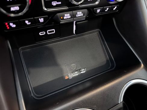 Certified 2022 GMC Yukon XL SLT w/ SLT Premium Package image 27