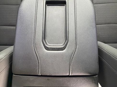 Used 2021 Chevrolet Silverado 1500 LT Trail Boss w/ Convenience Package II AWD/4WD image 25