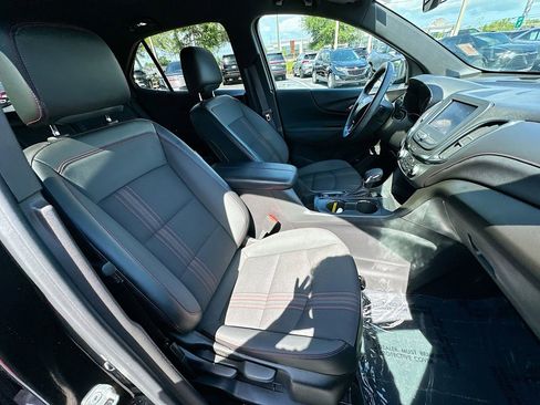 Used 2023 Chevrolet Equinox RS FWD image 27