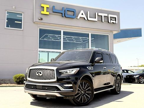 Used 2019 INFINITI QX80 Limited w/ All-Season Package AWD/4WD image 1