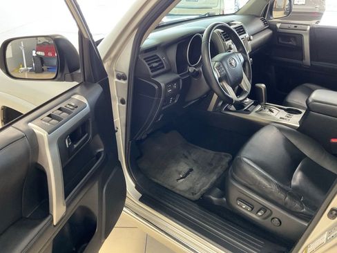 Used 2012 Toyota 4Runner Limited image 9