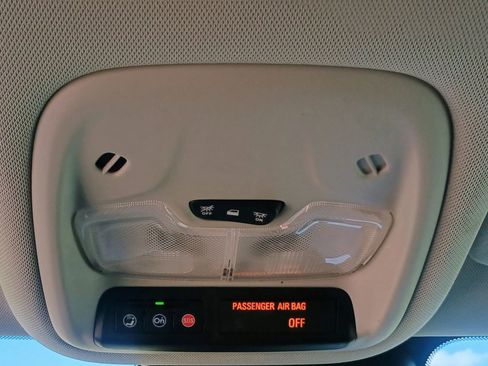 Used 2023 Chevrolet TrailBlazer LT w/ Convenience Package image 23