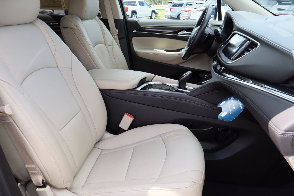 Certified 2021 Buick Enclave Premium w/ Sun and Sites Package FWD image 33