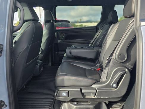 Used 2023 Honda Odyssey Sport image 15