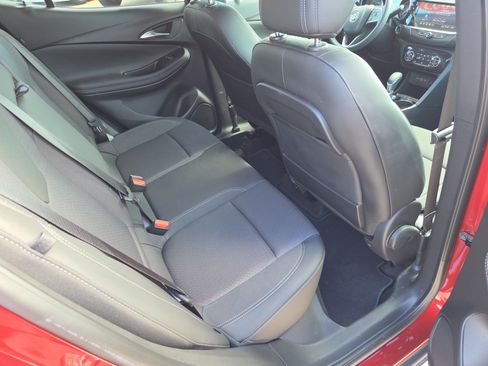 Used 2022 Buick Encore GX Select FWD image 11
