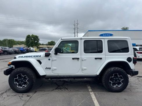 Used 2023 Jeep Wrangler Unlimited Rubicon 4xe w/ Cold Weather Group AWD/4WD image 5