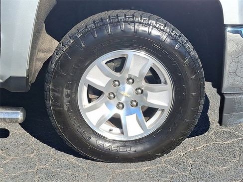 Used 2019 Chevrolet Silverado 1500 LT image 12