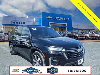 Used 2022 Chevrolet Traverse LT w/ LT Premium Package