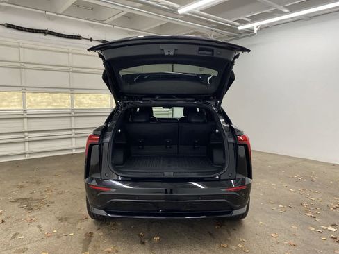 Used 2024 Chevrolet Blazer EV RS image 29