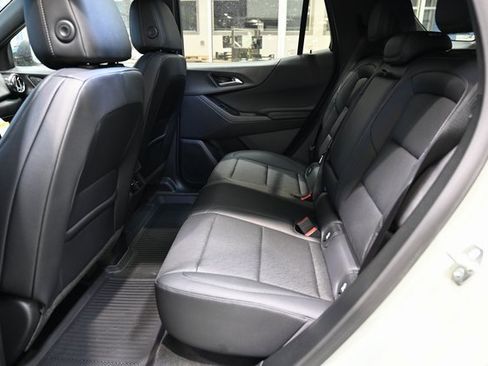 New 2026 Chevrolet Equinox LT w/ Convenience Package II image 11