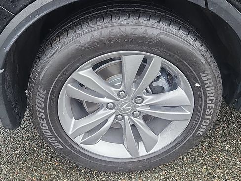 Used 2025 Acura MDX SH-AWD image 9