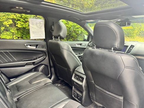Used 2019 Ford Edge ST w/ Equipment Group 401A image 18