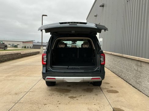Used 2023 Ford Expedition Limited AWD/4WD image 25
