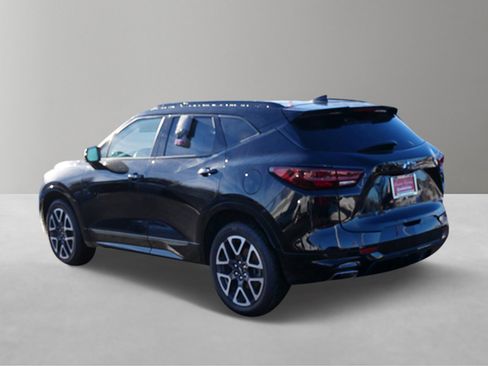 Used 2023 Chevrolet Blazer RS w/ Driver Confidence II Package image 3