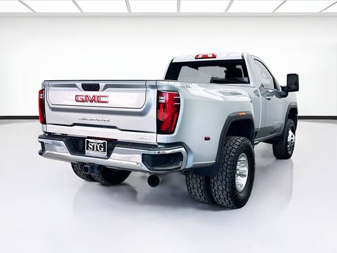 Used 2024 GMC Sierra 3500 SLE w/ SLE Convenience Package image 4