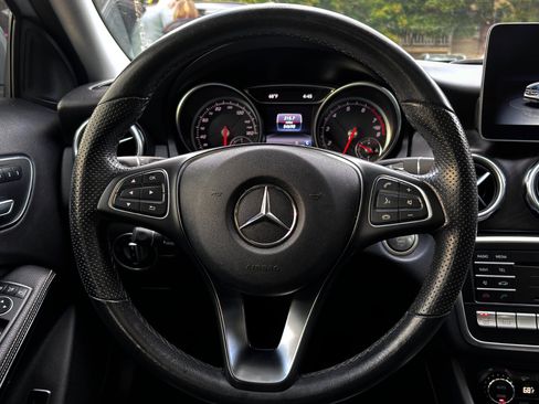 Used 2019 Mercedes-Benz GLA 250 GLA 250 4MATIC SUV image 13