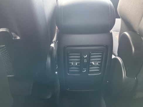 Used 2023 Dodge Durango SXT Launch Edition AWD/4WD image 31