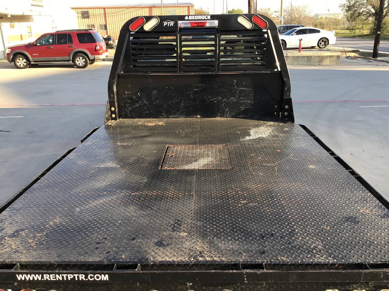 Used 2022 Ford F250 XL w/ Power Equipment Group AWD/4WD image 9