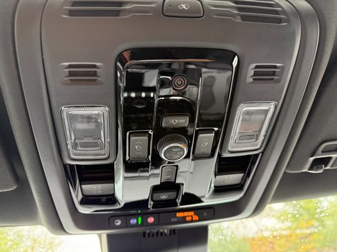 New 2026 GMC Yukon XL Denali image 35