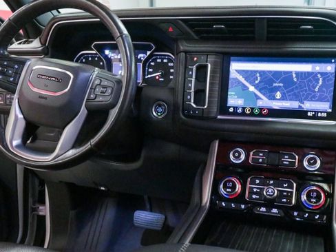 Used 2021 GMC Yukon XL Denali AWD/4WD image 28