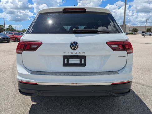 Used 2024 Volkswagen Tiguan Wolfsburg Edition AWD/4WD image 5