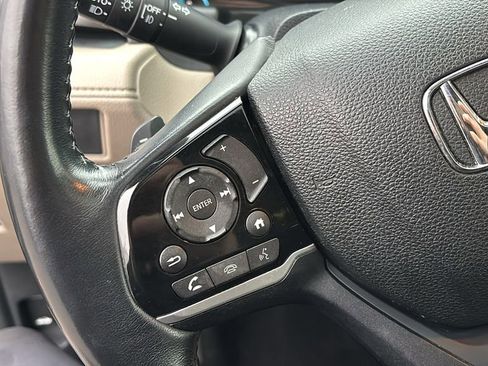 Used 2018 Honda Odyssey Touring image 17