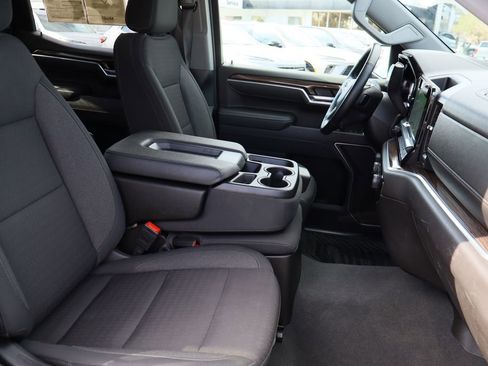 Certified 2025 Chevrolet Silverado 1500 LT image 25