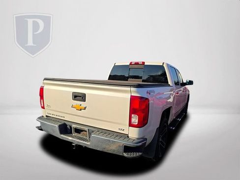 Used 2017 Chevrolet Silverado 1500 LTZ AWD/4WD image 5