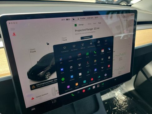 Used 2022 Tesla Model Y Long Range AWD/4WD image 24
