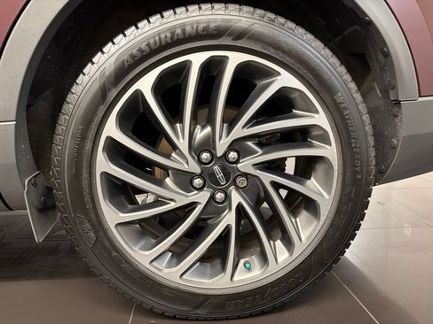 Certified 2019 Lincoln Nautilus Reserve AWD/4WD image 7