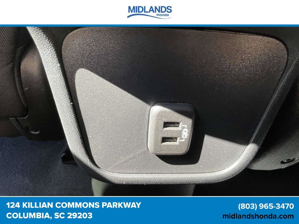 Used 2023 Chevrolet Equinox LT FWD image 12