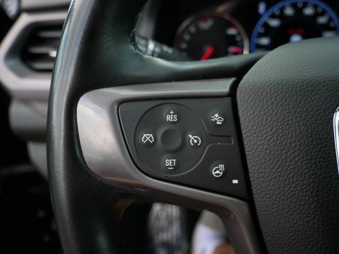Used 2023 GMC Acadia AT4 w/ Technology Package AWD/4WD image 30