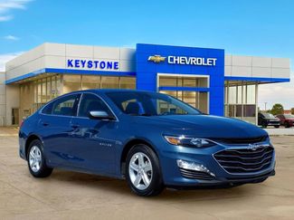 Used 2024 Chevrolet Malibu LT FWD video 1