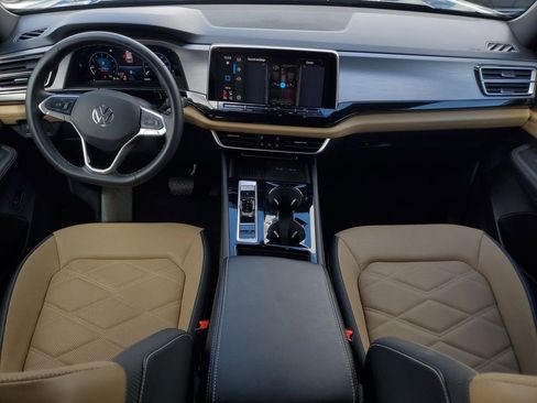 Used 2025 Volkswagen Atlas Cross Sport SE image 14