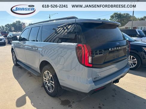 Used 2025 Ford Expedition Max Active AWD/4WD image 4