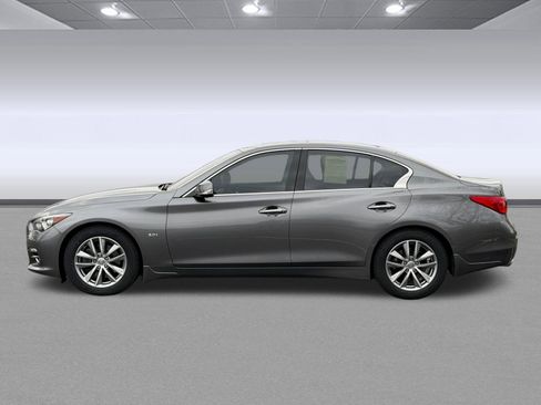 Used 2017 INFINITI Q50 3.0t Premium w/ Driver Assistance Package image 2