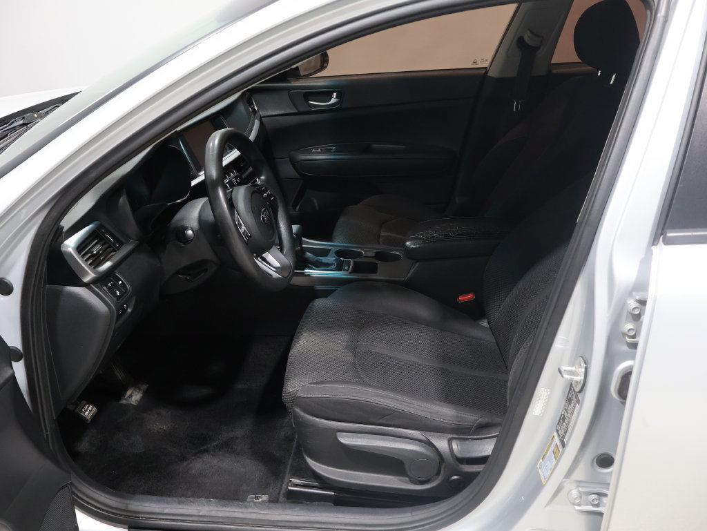 Used 2020 Kia Optima LX FWD image 9