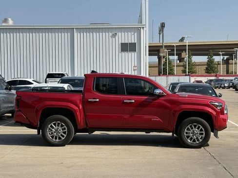 Used 2025 Toyota Tacoma Limited AWD/4WD image 3