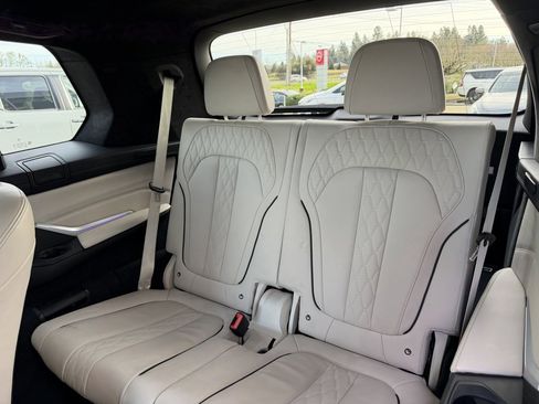 Used 2021 BMW X7 xDrive40i w/ M Sport Package image 33