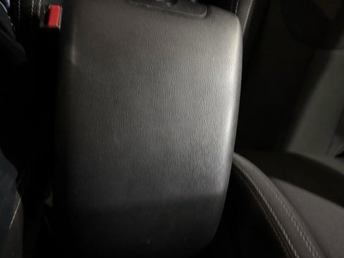 Used 2018 Jeep Wrangler Unlimited Sahara w/ Connectivity Group image 22