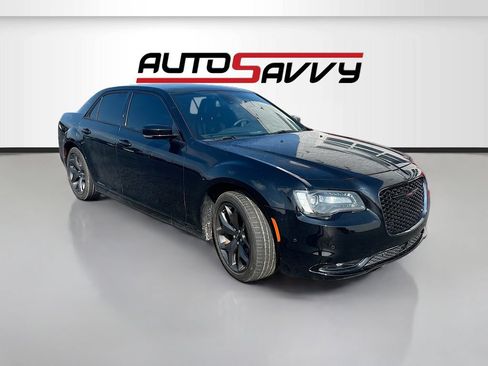 Used 2023 Chrysler 300 S w/ Comfort Group RWD image 1
