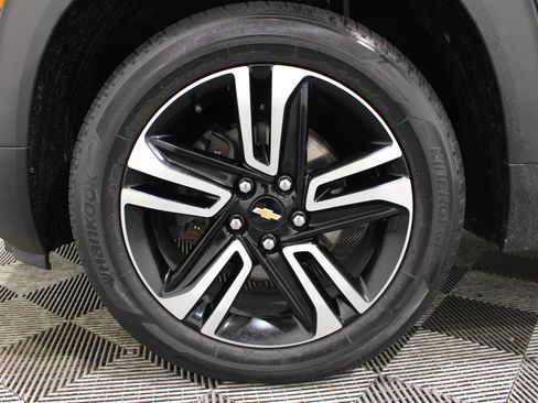 Used 2023 Chevrolet TrailBlazer LT w/ Convenience Package AWD/4WD image 35