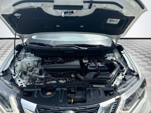 Used 2019 Nissan Rogue SV FWD image 32