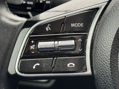 Used 2021 Kia Seltos EX image 17