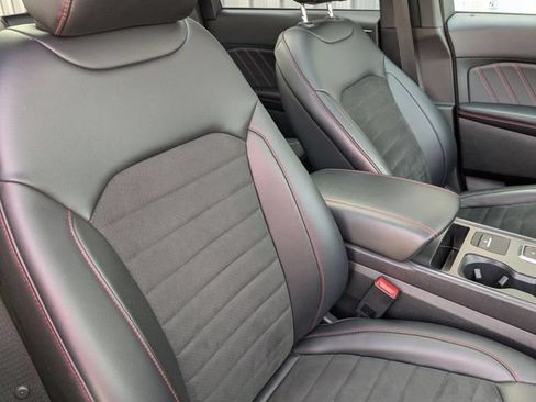Used 2023 Ford Edge ST-Line AWD/4WD image 29