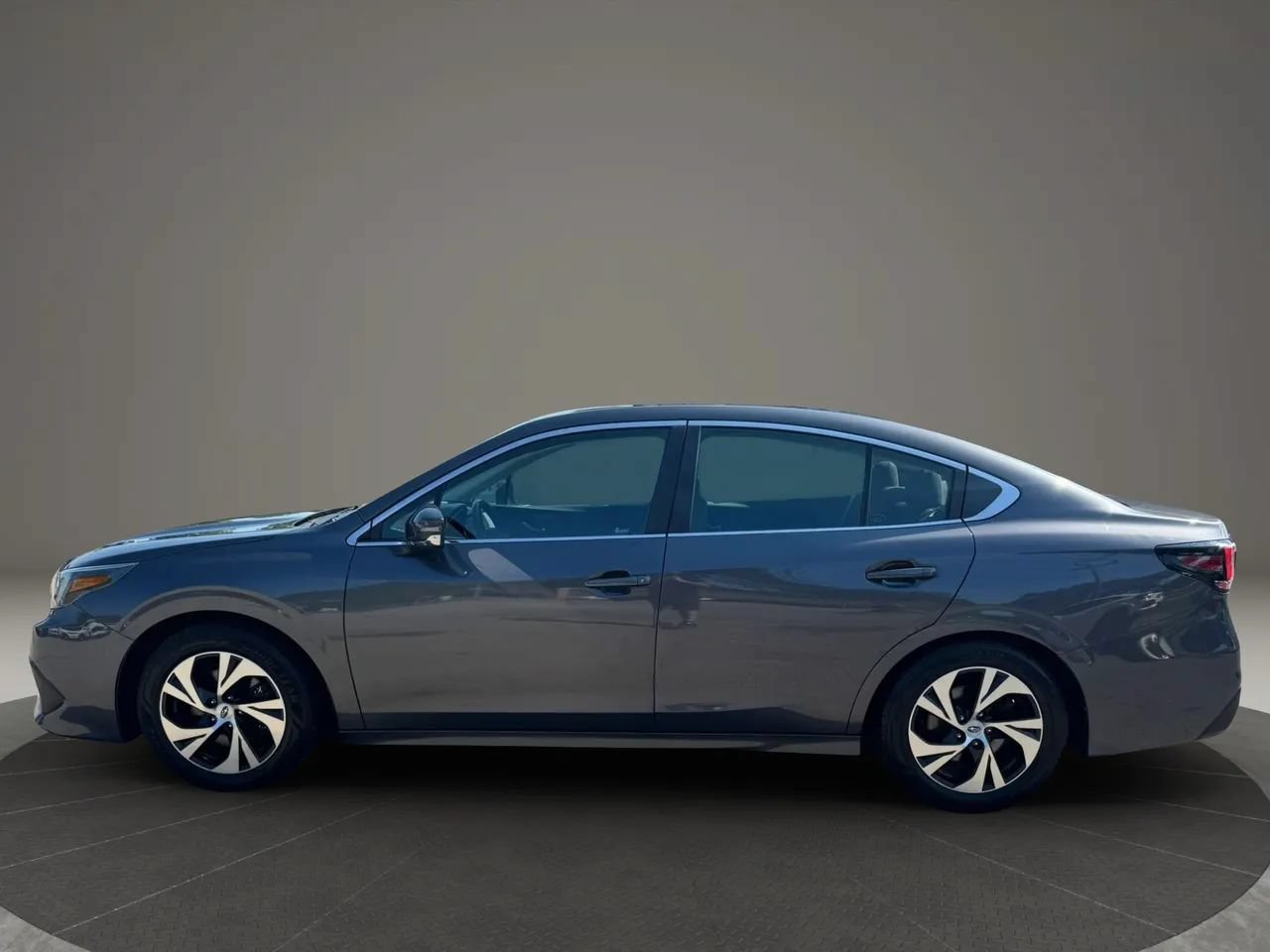 Used 2020 Subaru Legacy Premium AWD/4WD image 8
